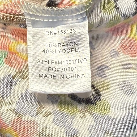 Moodie Smocked Top Flutter Sleeves M - Picture 10 of 11